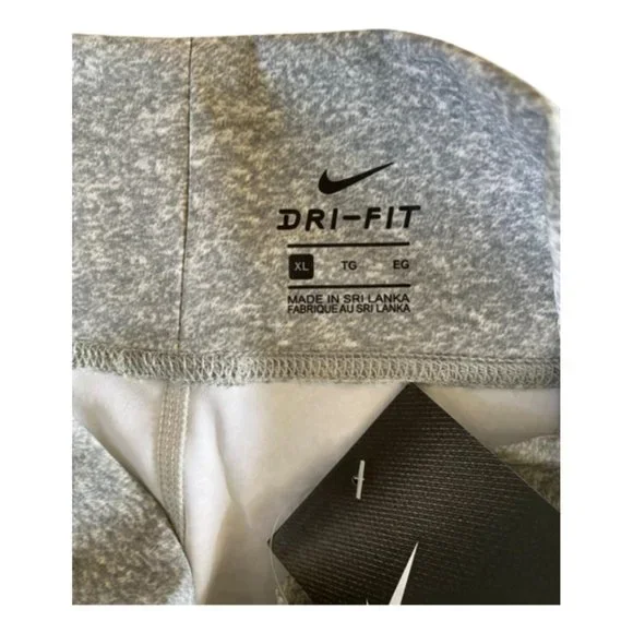 NWT Nike Sportswear Essential Women's High Waist Bike Shorts Gray Size UK 4-12 - Picture 3 of 4